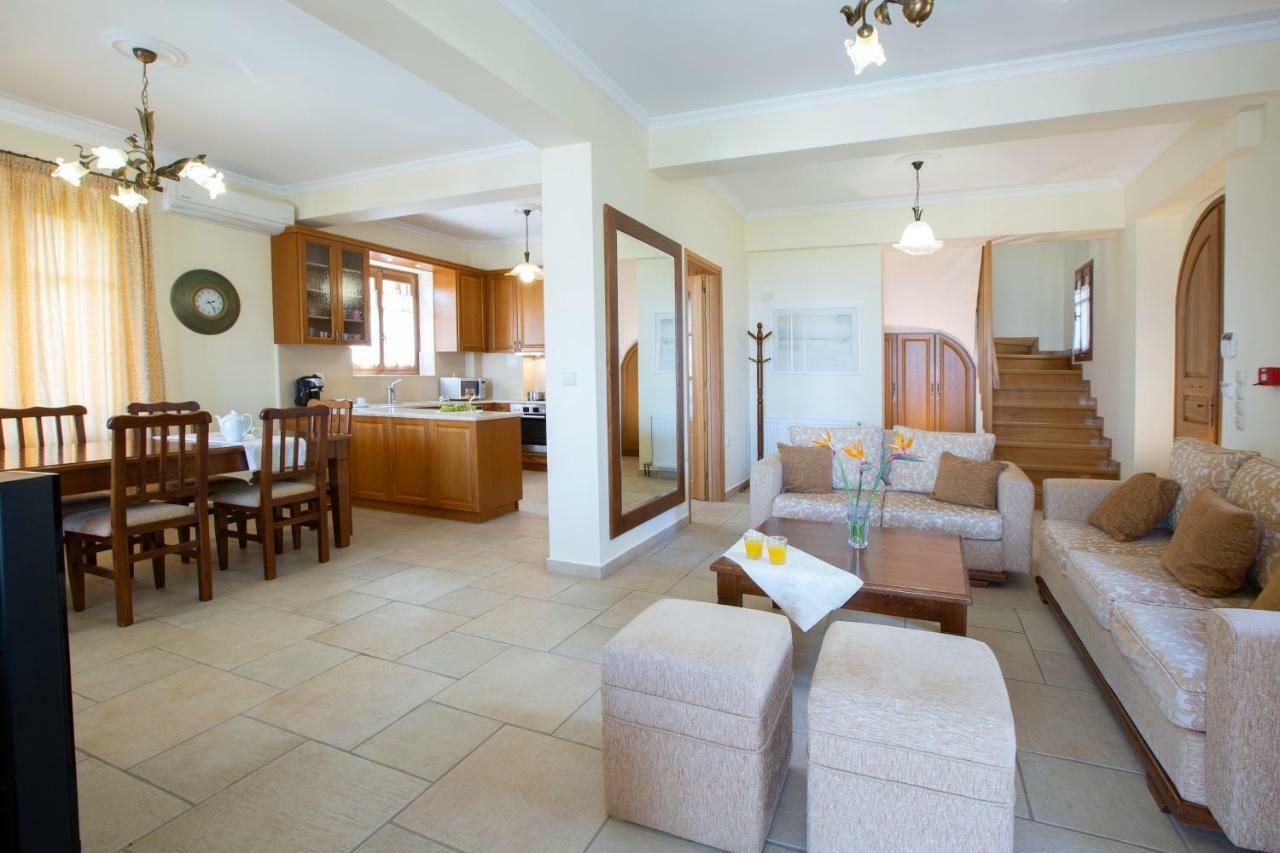 Villa Rubini Apolpaina Екстер'єр фото